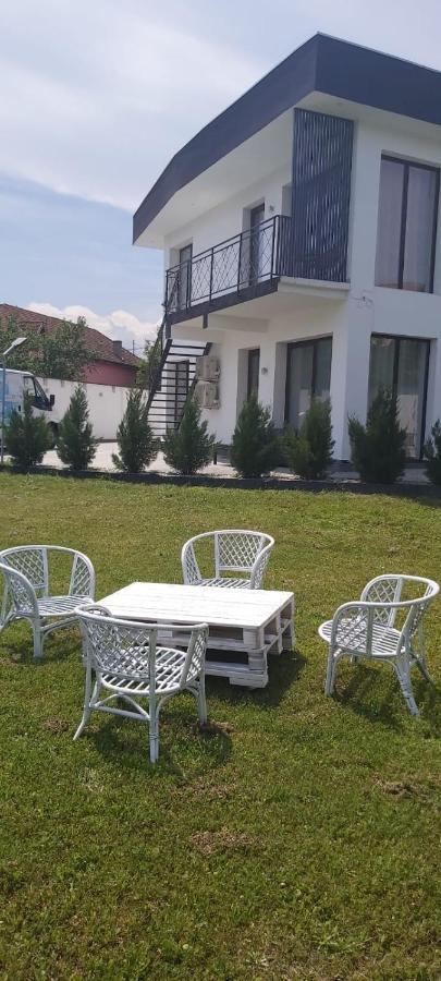 Accent House Apartment Deva Ngoại thất bức ảnh
